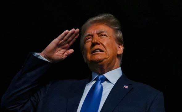 Трамп отказался ехать на Украину по приглашению Зеленского из-за конфликта интересов