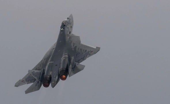 Российские истребители Су-57 оснастили ракетами большой дальности
