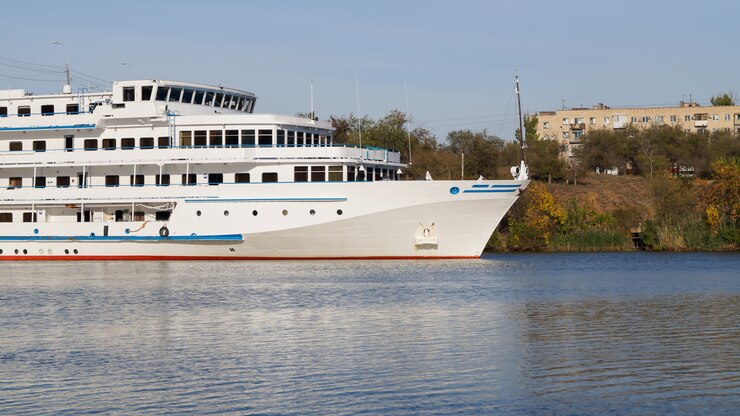 В Санкт-Петербурге оценили перспективы развития водного туризма в России
