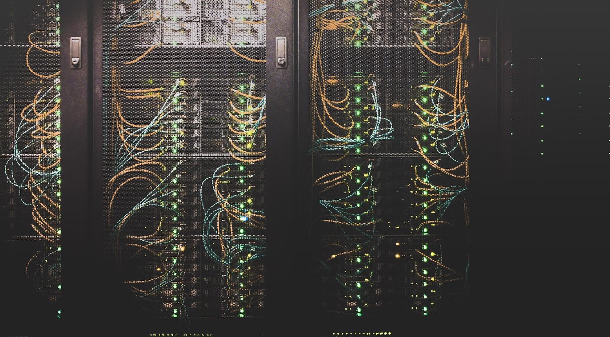 До четверти российских компаний могут купить отечественные серверы