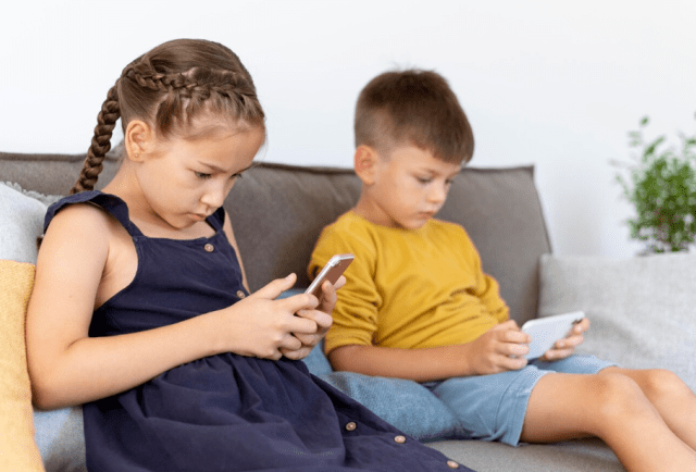 Запрет мобильных телефонов ajnj