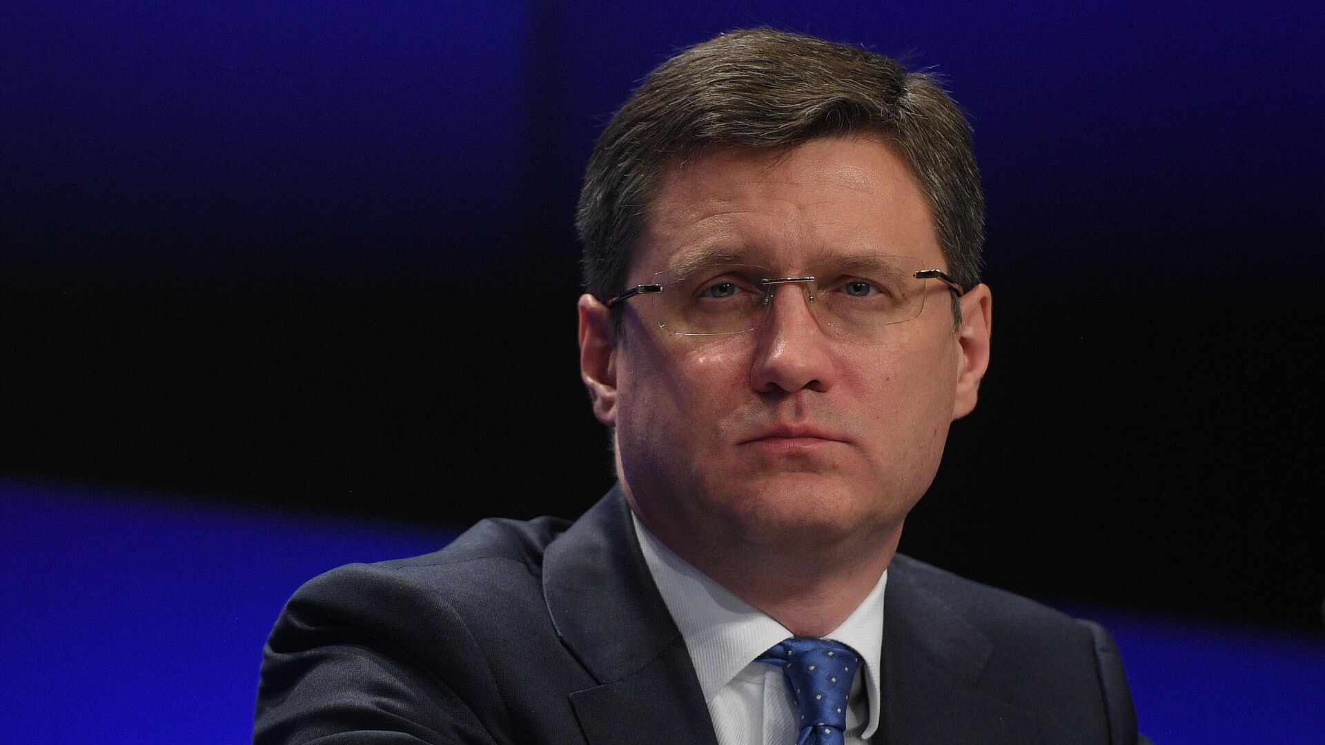 Россия объявила о продлении добровольного сокращения поставок нефти на мировые рынки