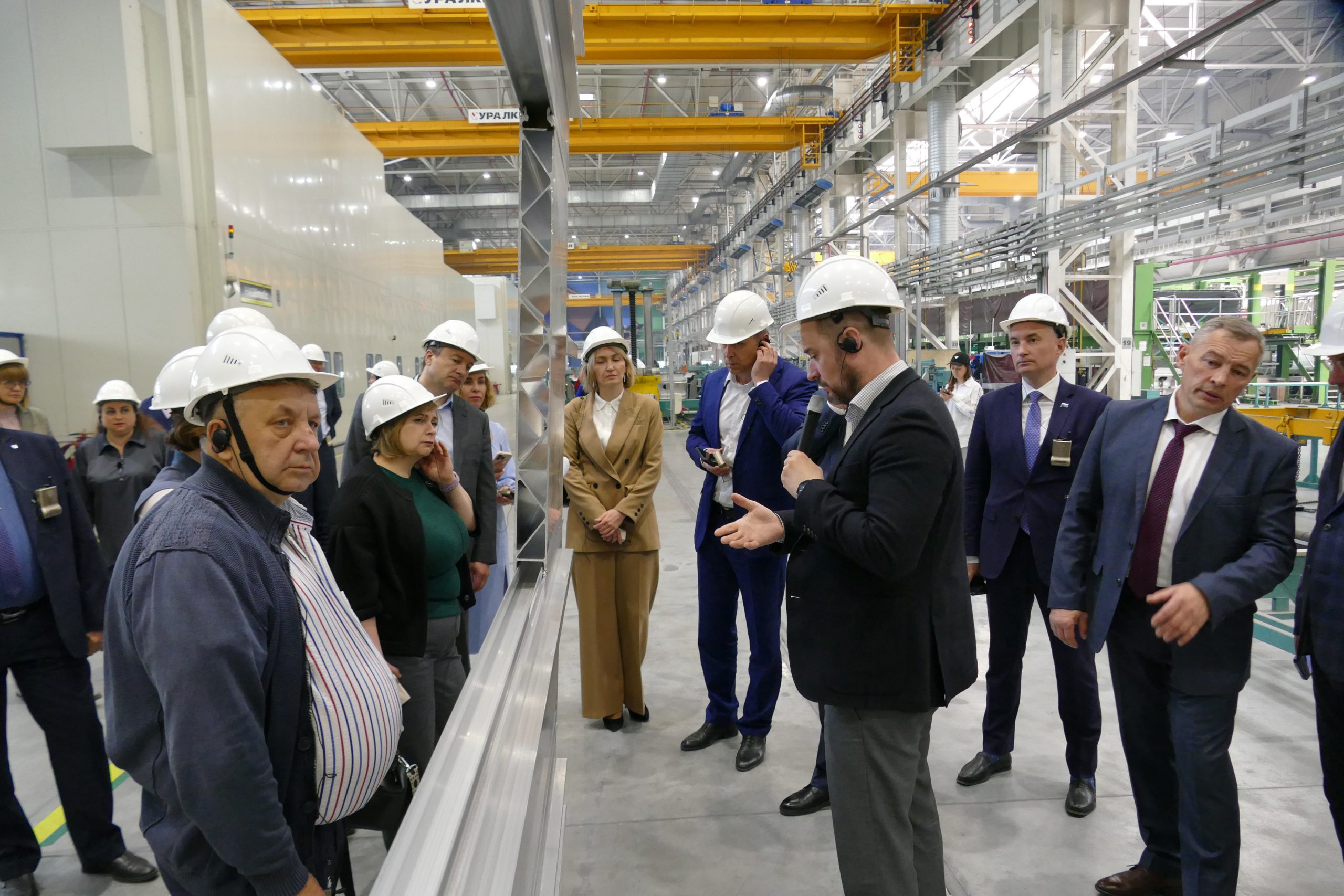 ООО Уральские локомотивы посетила налоговая и общественники