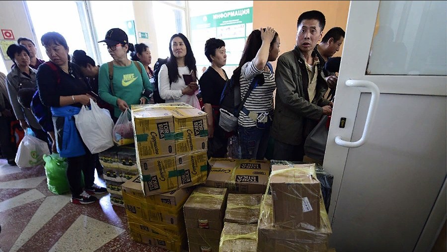 Китай снимает часть антиковидных ограничений для въезжающих