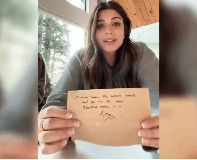 просто красивый флирт