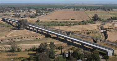 построили бесполезный мост