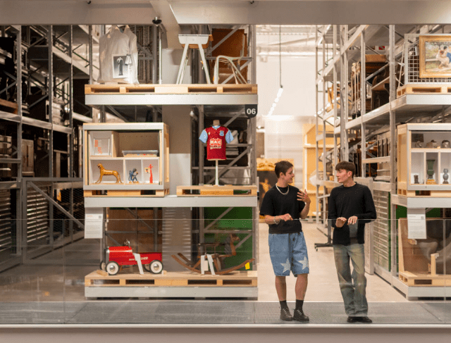  можно трогать экспонаты