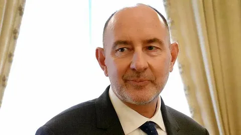 Внук Шарля де Голля призвал не смотреть на Россию глазами Запада