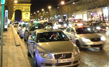 Такси в Париже