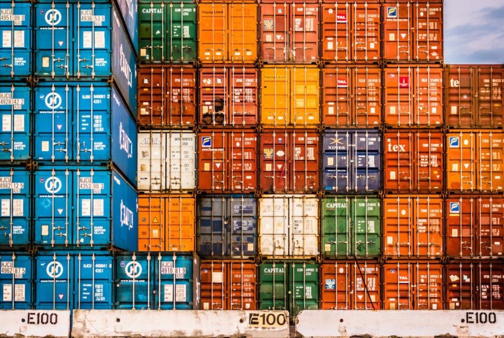 Российским бизнесменам выгоднее сдать в металлолом контейнеры из Китая, чем возвращать их