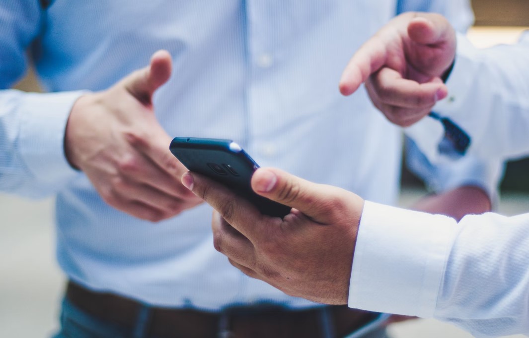 Операторы мобильной связи будут «маркировать» звонки с рекламой