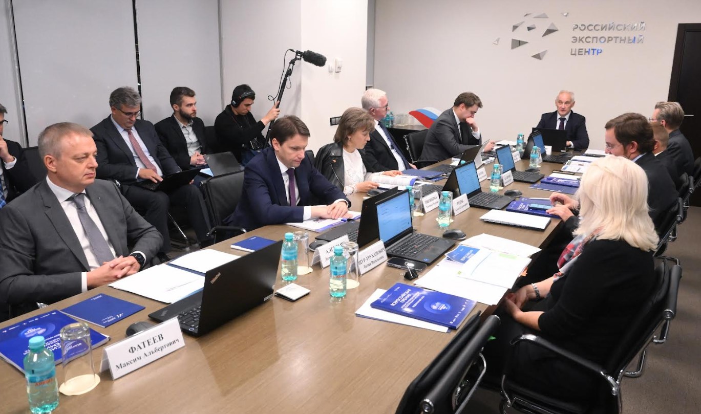 Успехи на международной арене: названы лучшие экспортеры России 2023 года