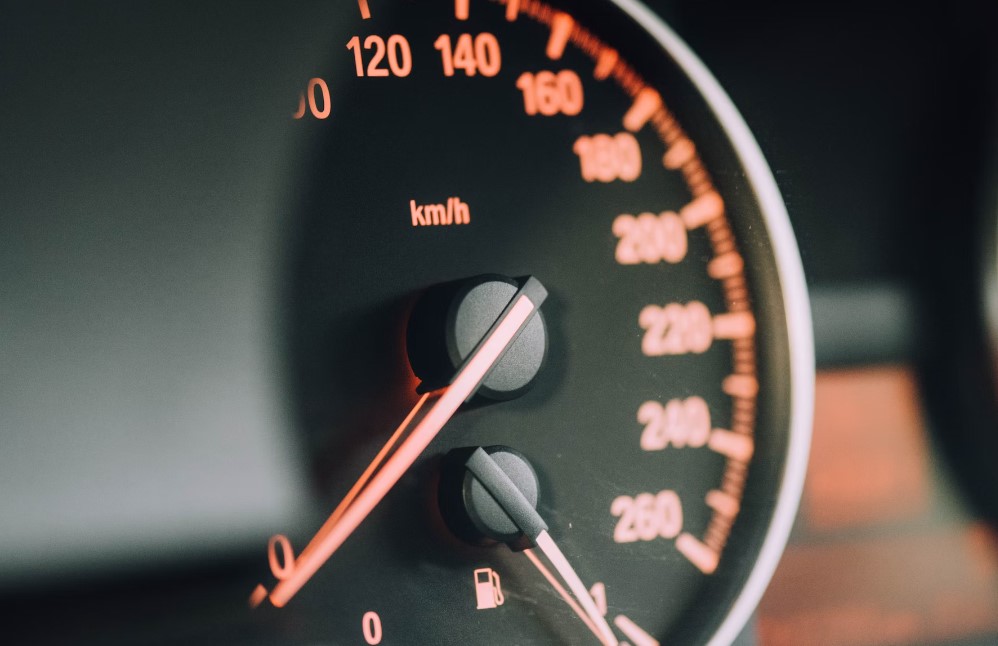 В России отмечают День автомобилиста и работников городского пассажирского транспорта