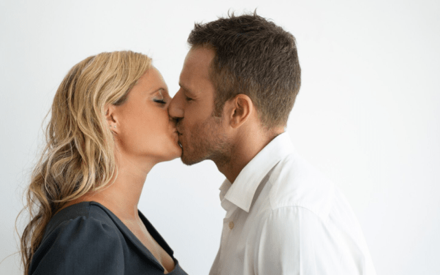 почему люди целуются