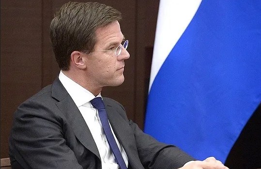 Нидерланды извинились за рабство